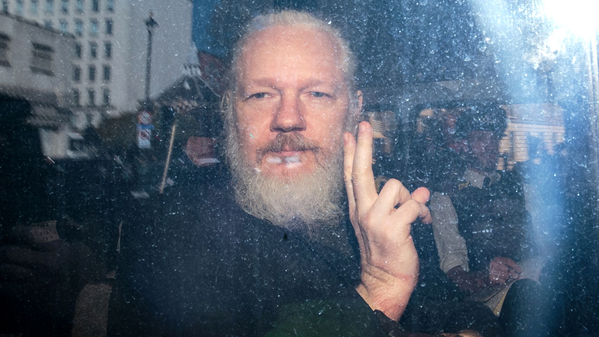 Victoria humanitaria para Assange
